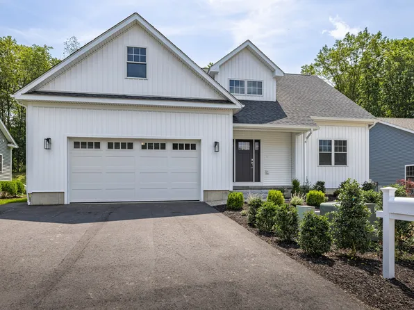 6 Kaatskill Lane, East Lyme, CT 06357