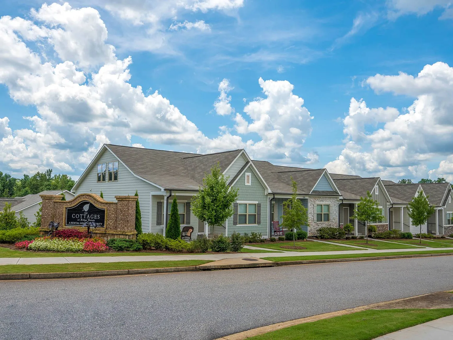 Cottages at Ridge Pointe — Photo 2