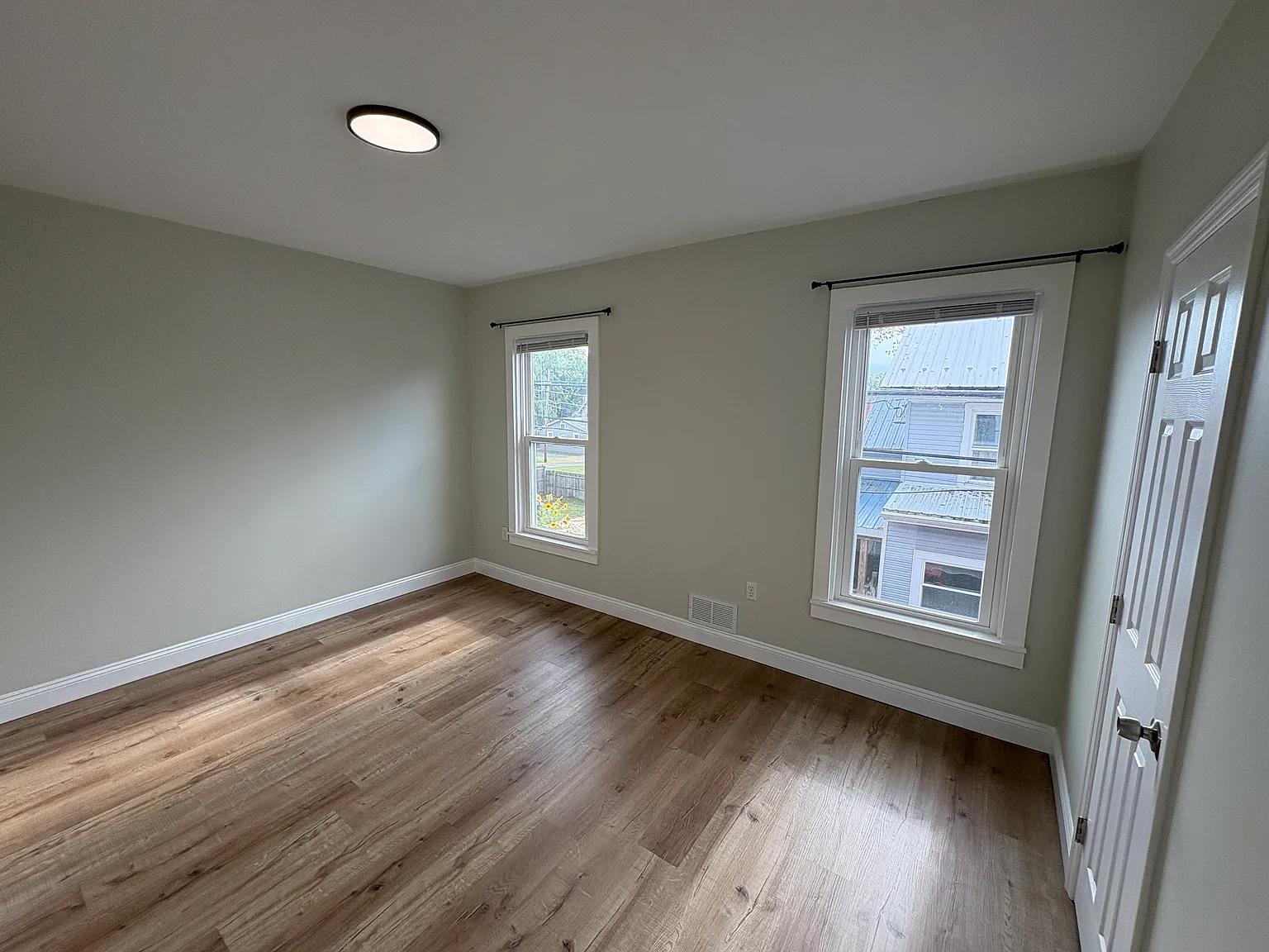 410 Canal St — Photo 4