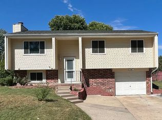 330 Bridger Rd, Lincoln, NE 68521