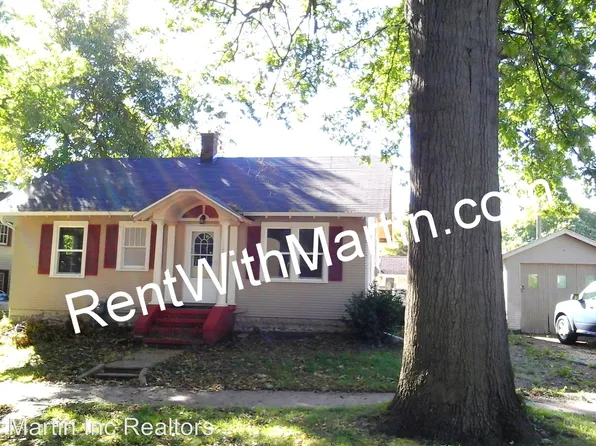 1320 Randolph St, Waterloo, IA 50702