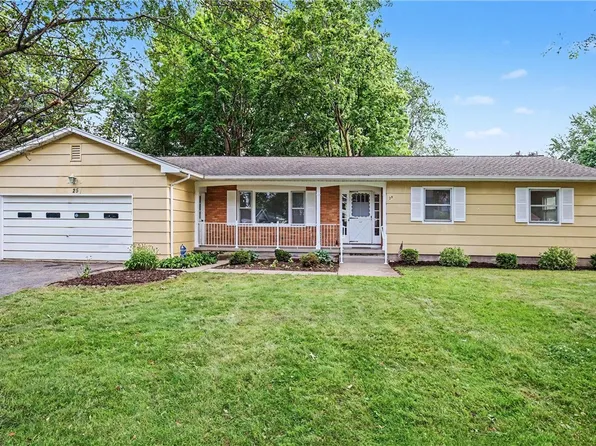 25 Gayla Dr, Rochester, NY 14626