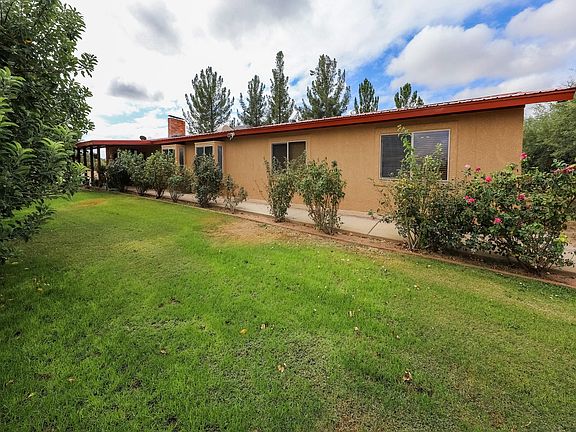 3rd image of 2388 W Brooks Dr