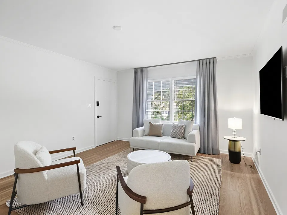 29 E 67th St #3