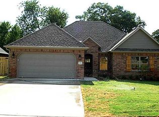 1300 14th Pl, Rogers, AR 72758