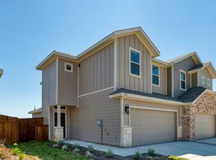 720 Harvest Moon Dr, Venus, TX 76084