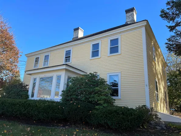156 Portsmouth Ave, Stratham, NH 03885