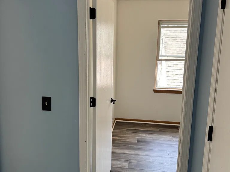 407 Clifton Dr — Photo 12