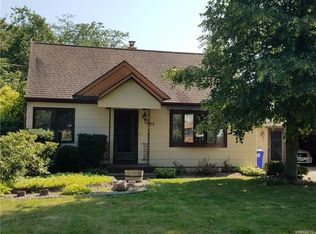 925 Mineral Springs Rd, Buffalo, NY 14224