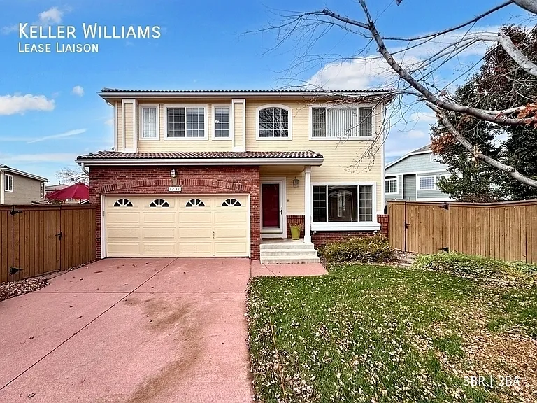 1237 Laurenwood Way — Photo 1