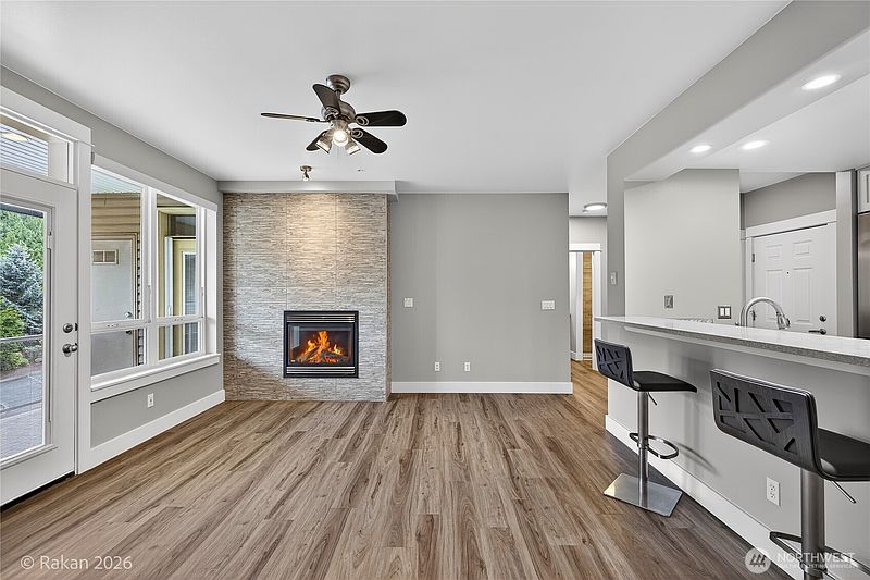 3rd image of 1416 Lindsay Loop #306