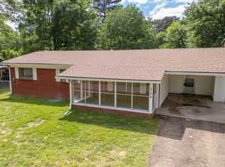 318 E Ann Dr, Longview, TX 75601