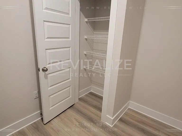 1730 Grouse St — Photo 5