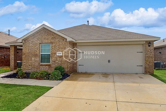 3 bed, 2.0 bath, 1532 sqft, $1,970 — Photo 3