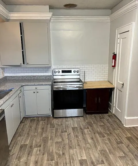 39 Chestnut St — Photo 15