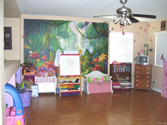 Family Room 1