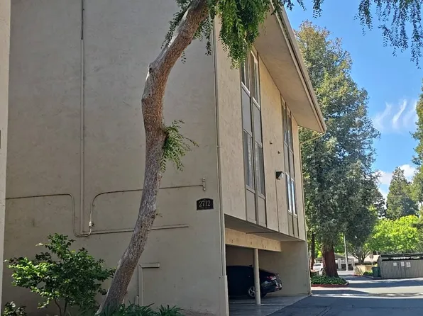 2712 Oak Rd APT 60, Walnut Creek, CA 94597