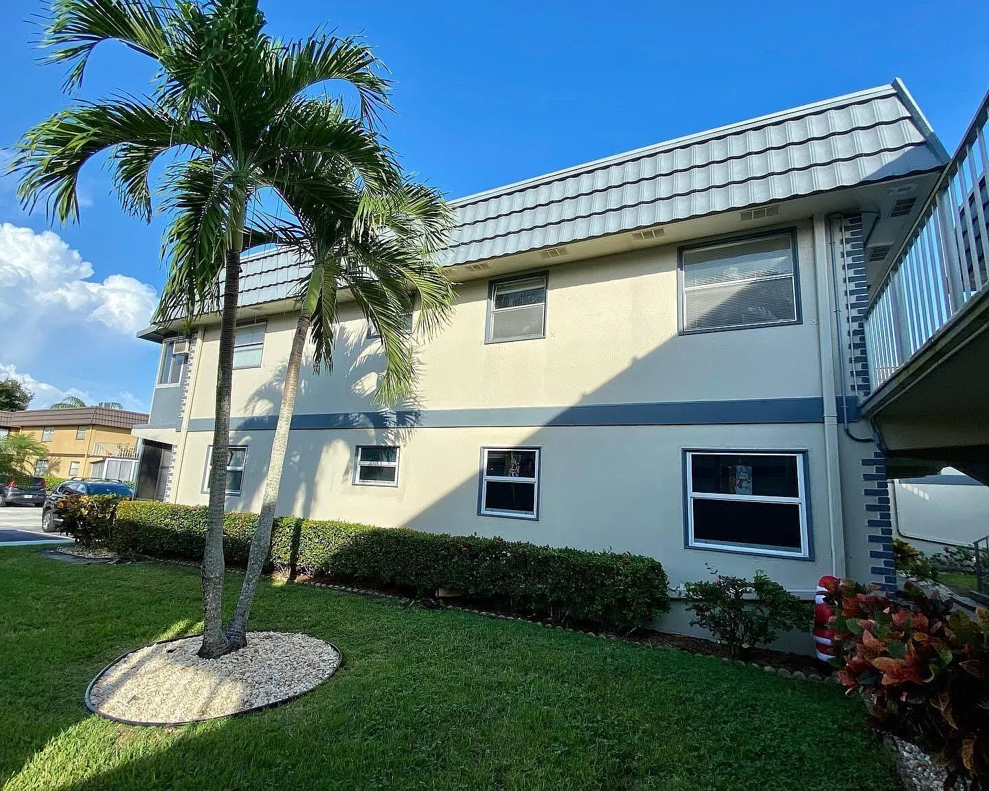 2 bed, 2.0 bath, 883 sqft, $1,850 — Photo 1