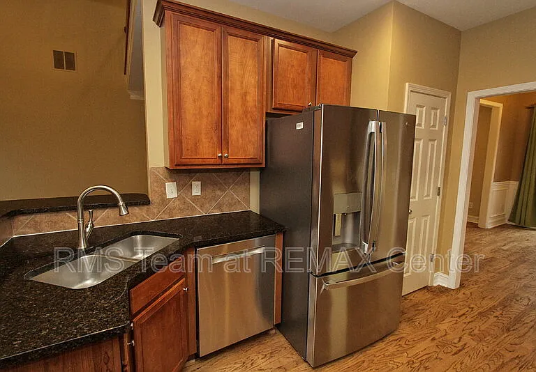 1360 Eastgate Ct SE — Photo 11