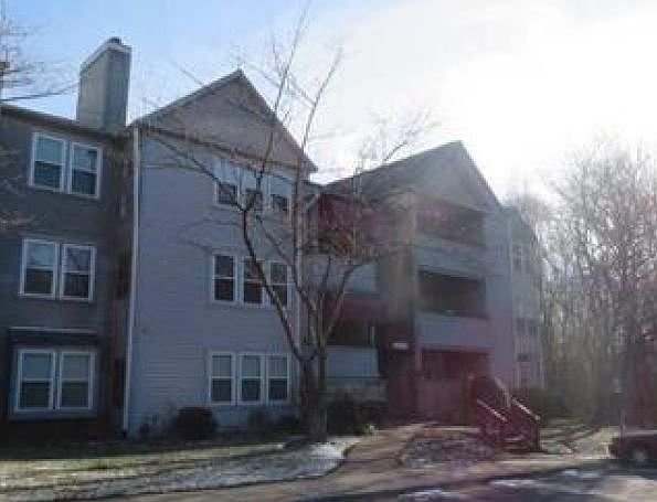 2nd image of 3307 Sir Thomas Dr #5-B-22
