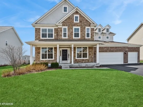 1419 Spalding Ave, Elburn, IL 60119