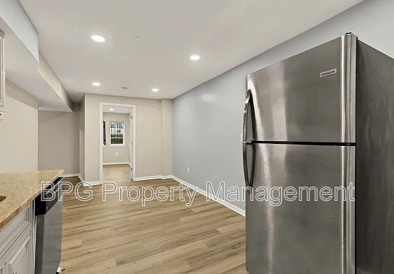 1033 5th St NE #BASEMENT — Photo 14