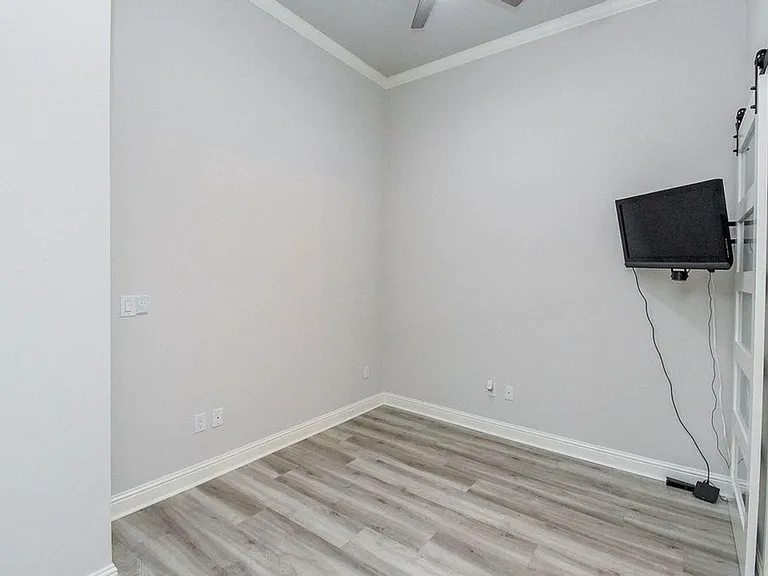 300 Saint Joseph Pkwy #421 — Photo 7