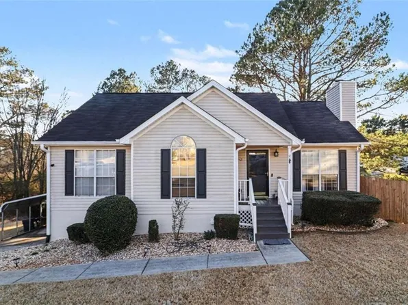 211 Stoney Point Cv, Carrollton, GA 30116