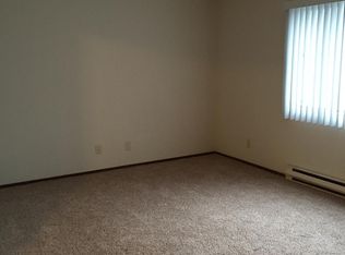 4400 Kennedy Dr APT 103, Racine, WI 53404