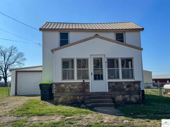 411 & 413 S Oak St, Versailles, MO 65084