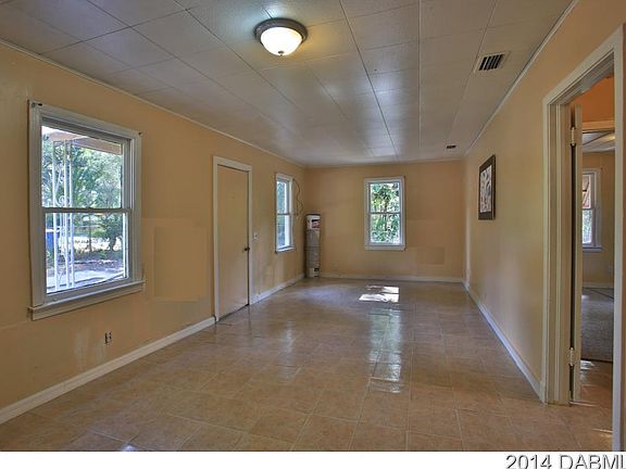 2nd image of 324 Winslow Ave