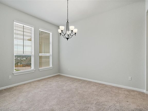 5th image of 7701 Alouette Dr