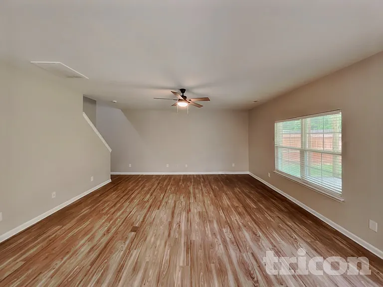 5 Stanwick Ct — Photo 3