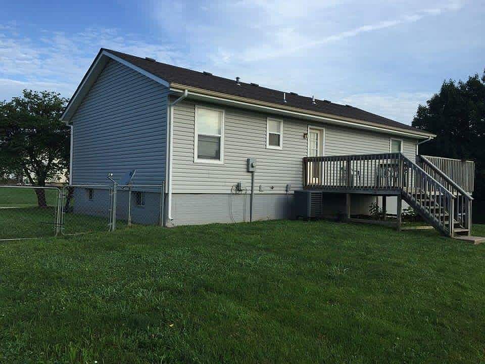 2nd image of 809 Quail Ridge Rd