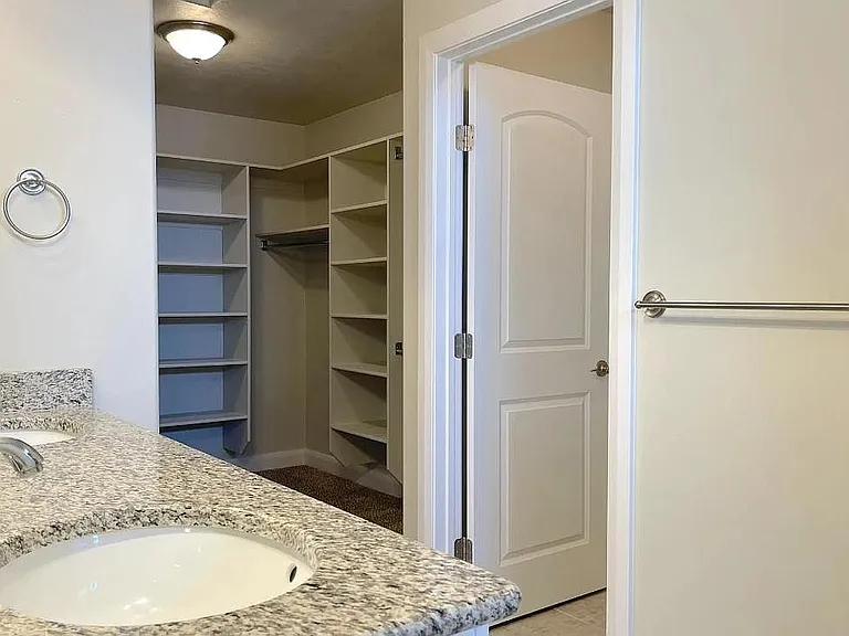 3971 Bella Vista Dr — Photo 8