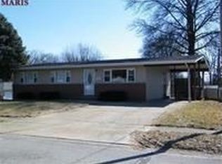 10812 Cavan Dr, Saint Ann, MO
