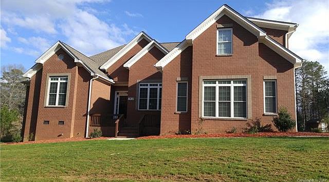 1st image of 7913 Hickory Dr