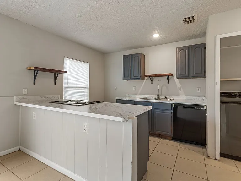 6618 Swiss Oaks Dr — Photo 14