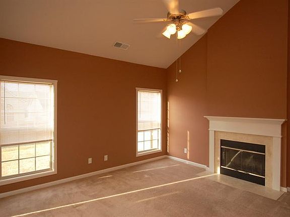 4th image of 3036 Maddie Ln
