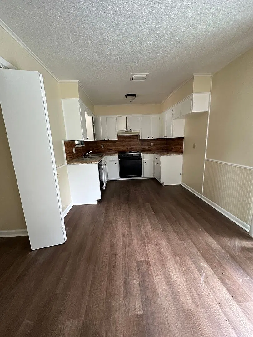 3 Bedroom and 1.5 Bathroom home. — Photo 3