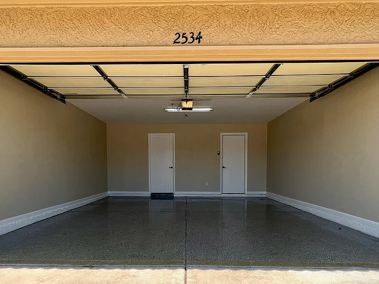 2534 E Villa Theresa Dr — Photo 15