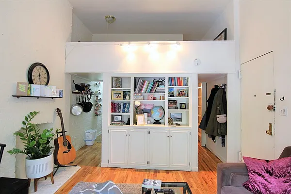 Rented by JK Dansar Corp | media 10