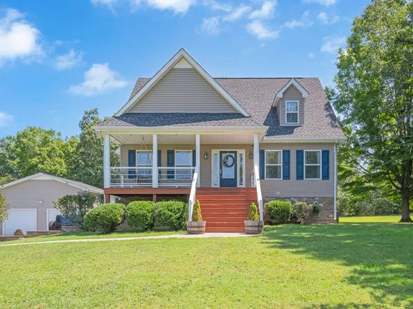 505 Aubrey Ln, Burns, TN 37029