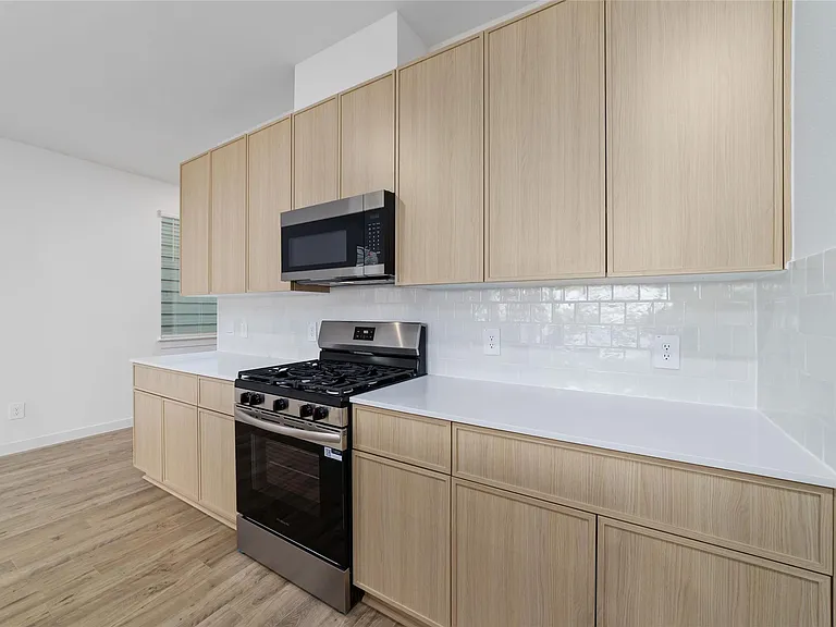 3530 Blue Mockingbird St — Photo 12