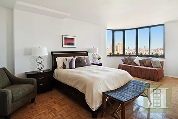 Sold by Halstead Real Estate | media 4