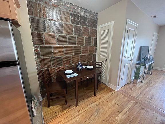 5th image of 102 N 34th St #7-A600