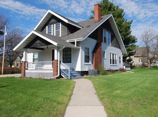 301 W State St, La Valle, WI 53941