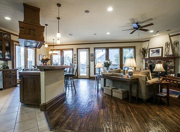 5th image of 7801 New Castle Ct
