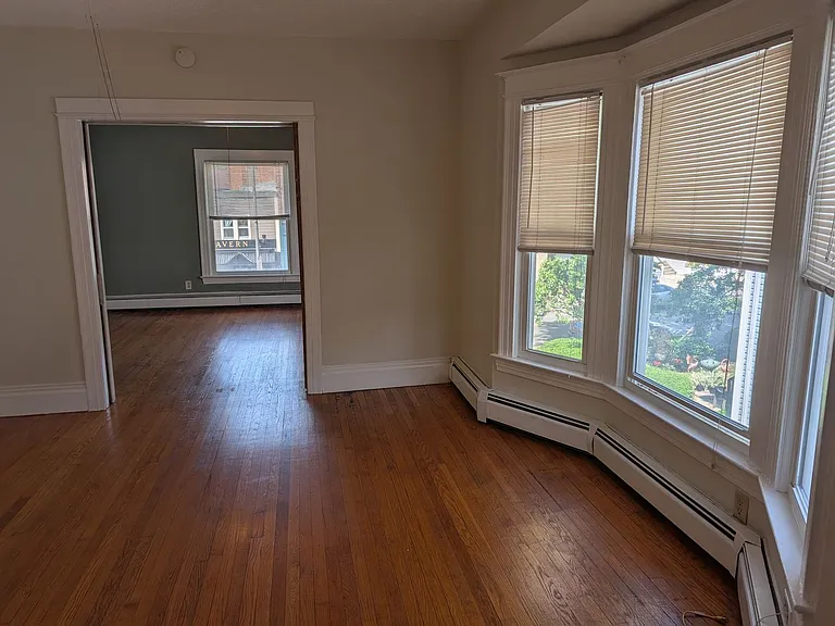 1107-1109 Monroe Ave — Photo 11