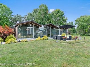 3815 Waverly Hills Rd, Lansing, MI 48917